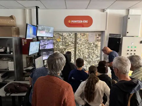 visite de la salle de commande, pr&eacute;sentation du poste de pontier &agrave; l'uvetd pendant les journ&eacute;e du patrimoine
